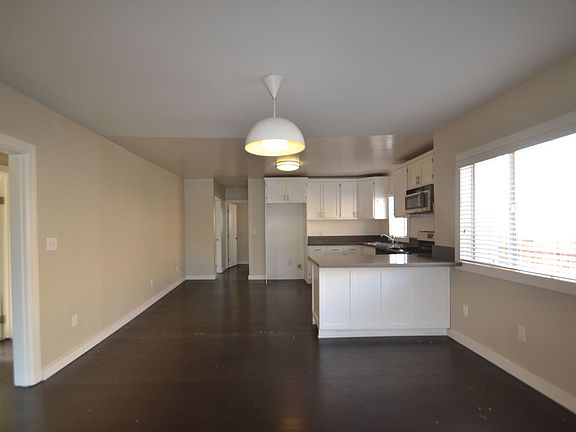 3rd image of 1421 W 91st Pl