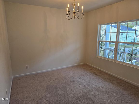 4th image of 1521 Birkdale Cir