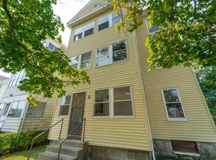 4 Arthur St, Worcester, MA 01604