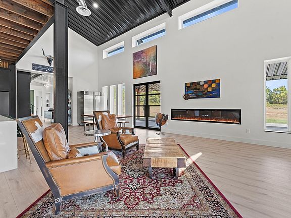 5th image of 2743 Bobville Rd