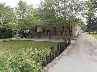 1044 S Paddock Rd, Greenwood, IN 46143