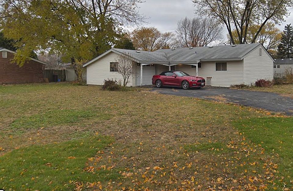 1st image of 100 Fairwood Ct