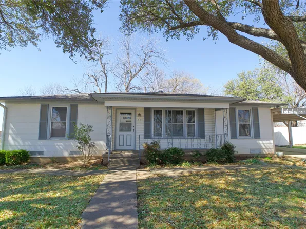 609 N Cedar St, Muenster, TX 76252