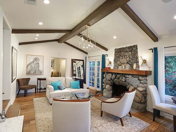 Main Entrance Living area