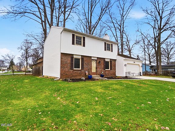3rd image of 3055 Clinton Way