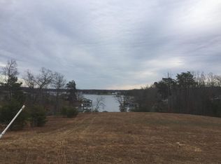 19 Compass Cove Cir, Moneta, VA 24121