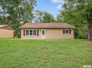 5811 Park Rd, Pinckneyville, IL 62274