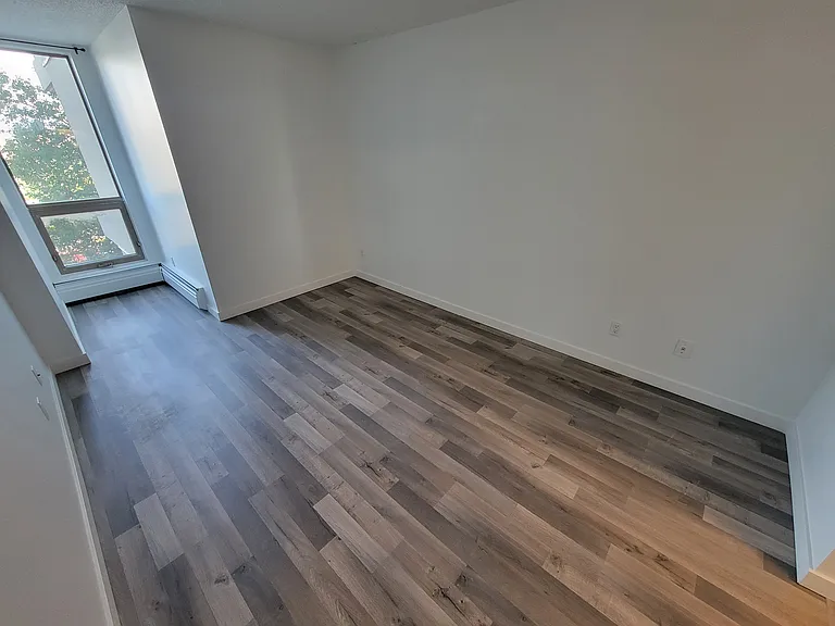 10149 Saskatchewan Dr NW #401 — Photo 11