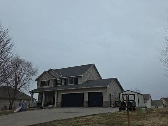 2nd image of 513 Saxon Dr