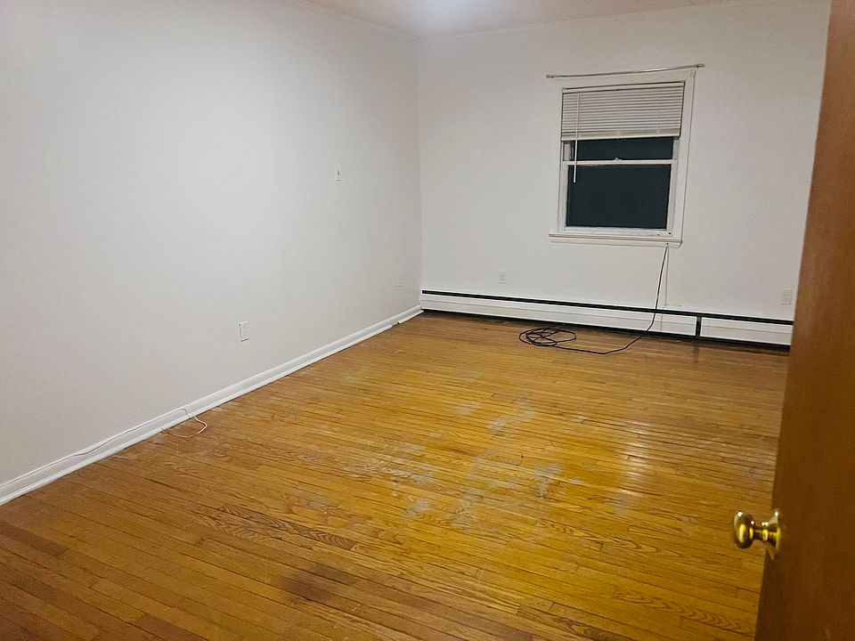 All bedrooms with hardwood floors