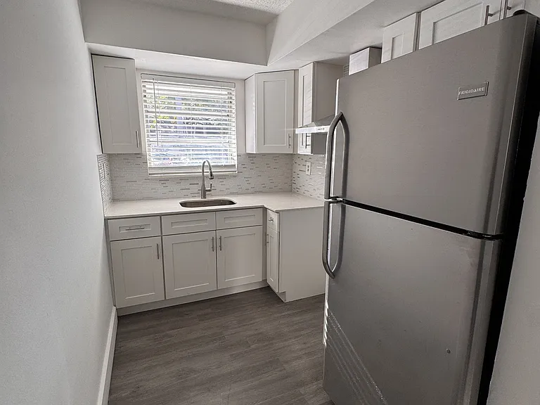 4140 SW 24th Ct #1 — Photo 1