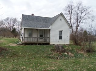 101 N Jackson St, Ripley, IL 62353