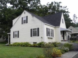 211 Clay St, Ronceverte, WV 24970