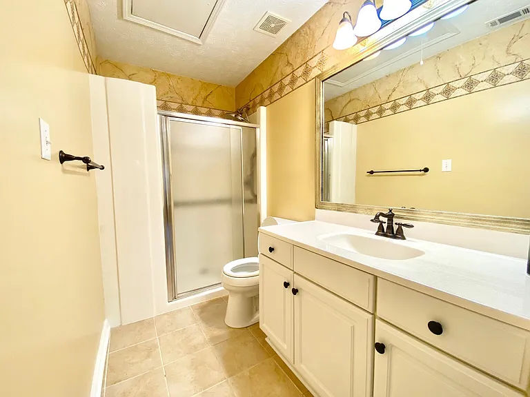 685 Chantress Ct — Photo 9