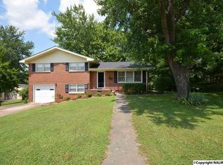 3609 Avondale Dr NW, Huntsville, AL 35810
