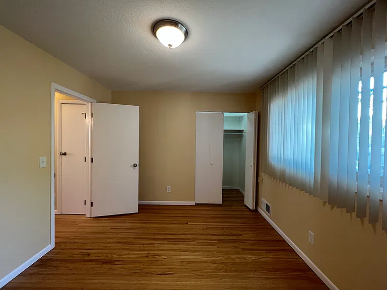 3121 Fremont Ave S #5 — Photo 24