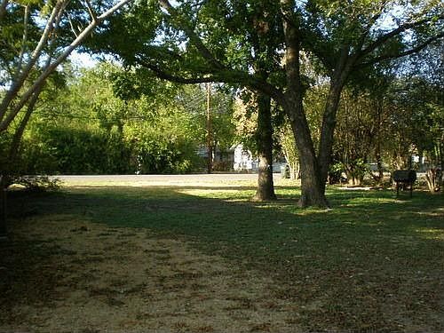1st image of 602 S Avenue L