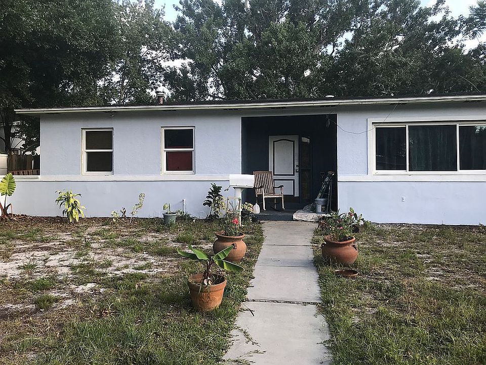 1st image of 700 38th Ave NE