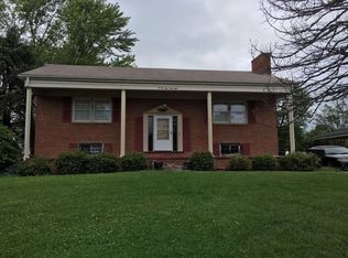2838 Tully Dr, Roanoke, VA