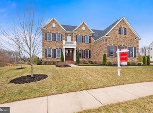 24163 High Falls Ct, Ashburn, VA 20148