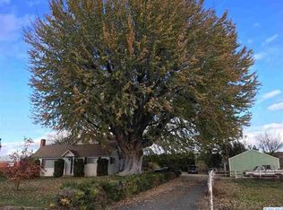 1251 Woodworth Rd, Grandview, WA 98930