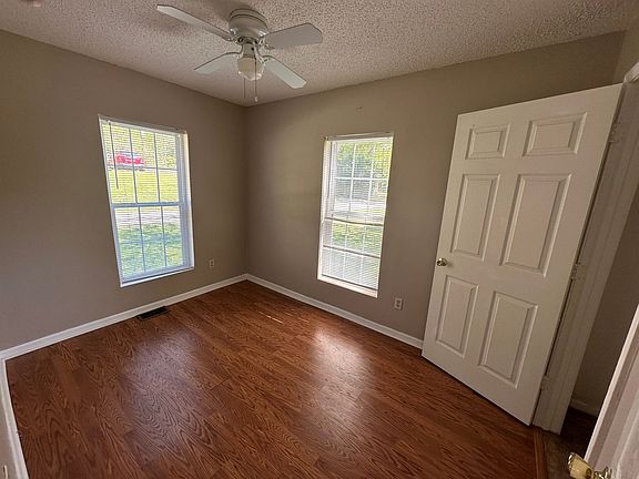 5th image of 115 S Pindal Cir