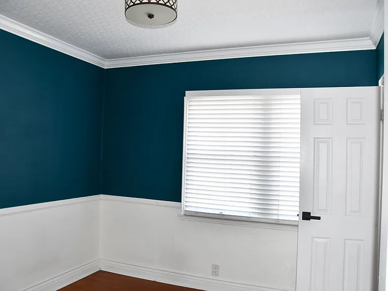 629 W Culver Ave — Photo 22