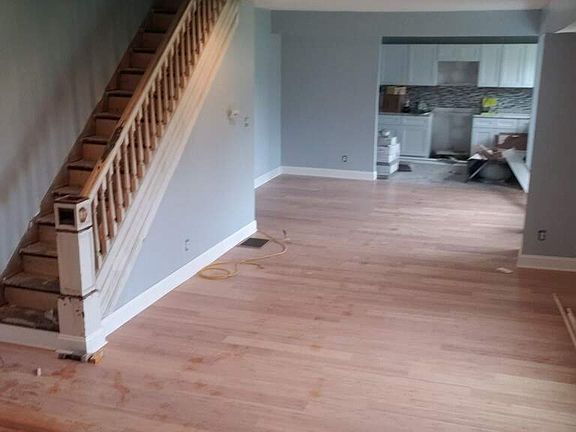 2nd image of 210 E 10th St