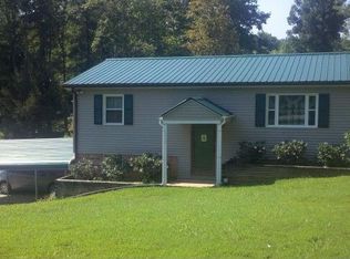 1717 Burgess School Rd, Cookeville, TN 38506