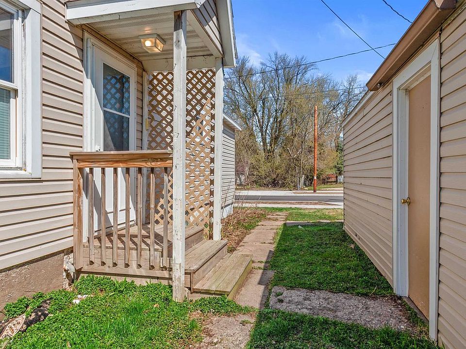 32nd image of 1021 MCKINLEY STREET