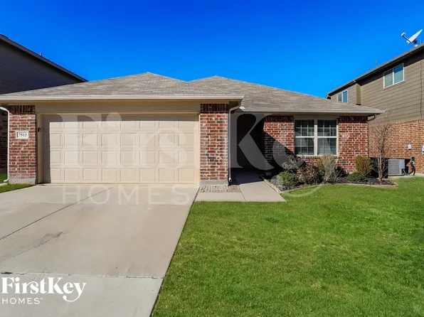 7513 Captain Ln, Fort Worth, TX 76179