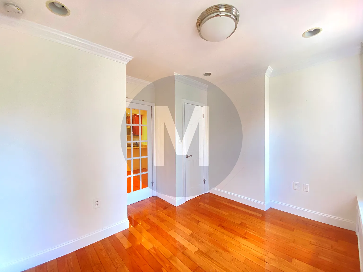 1142 1st Avenue — Photo 3