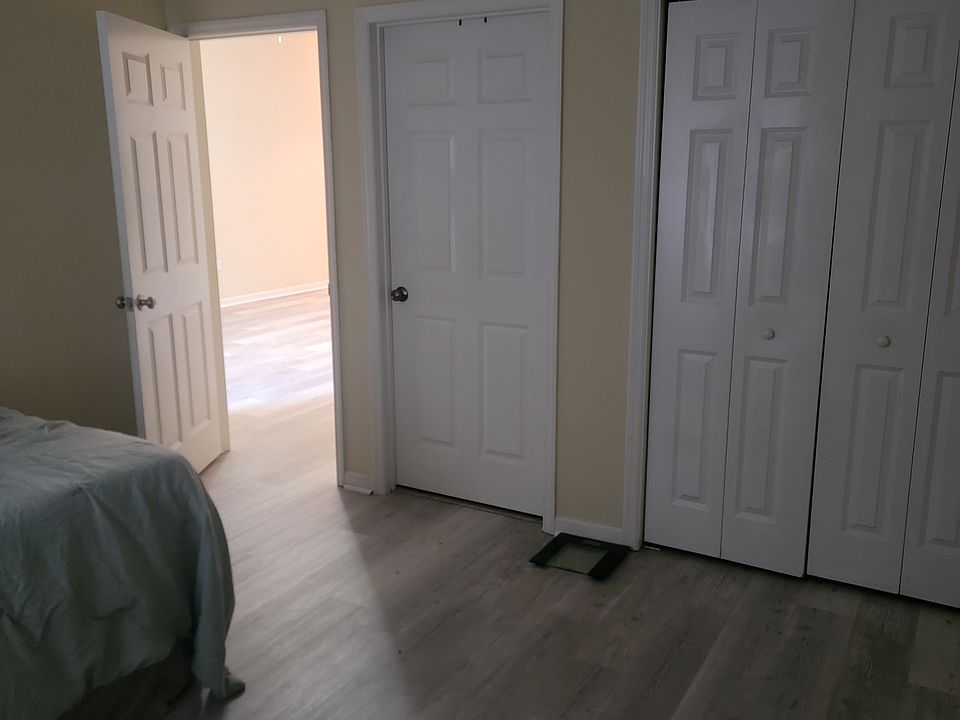 1st image of 2422 Quazar Cir