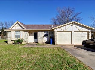 620 Heathcliff Dr, Everman, TX 76140