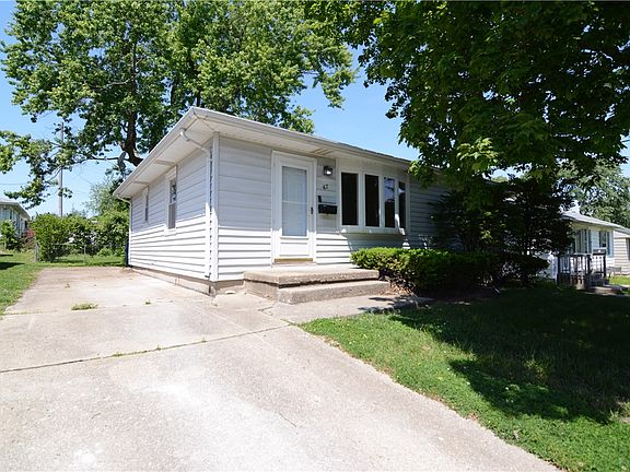 3rd image of 67 Maple Ct