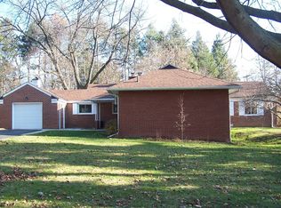 1505 Roxbury Rd, Ann Arbor, MI 48104