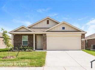 1828 Lotus St, Royse City, TX 75189