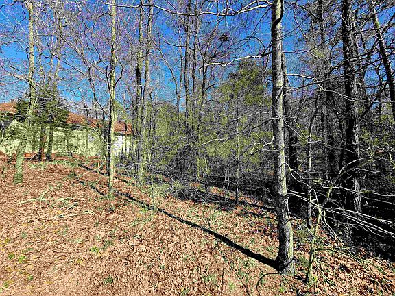 4th image of 28 Cresta Way