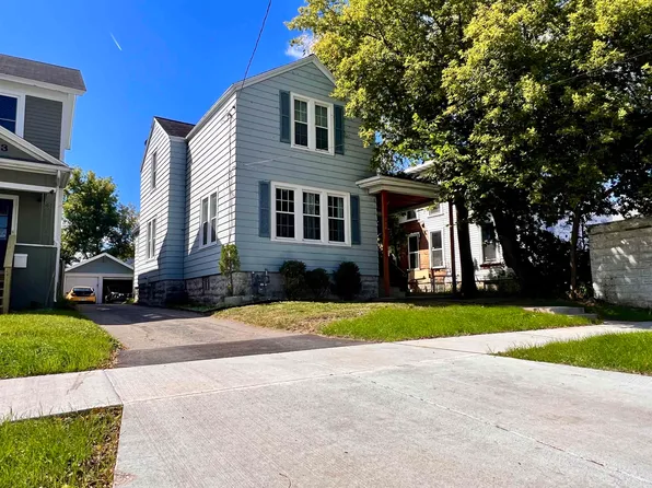321 Waugoo Ave, Oshkosh, WI 54901