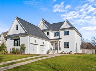 1423 Reverdy Ln, Matthews, NC 28105