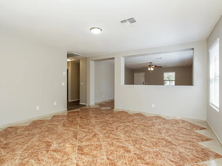 11807 W Ester Dr — Photo 6