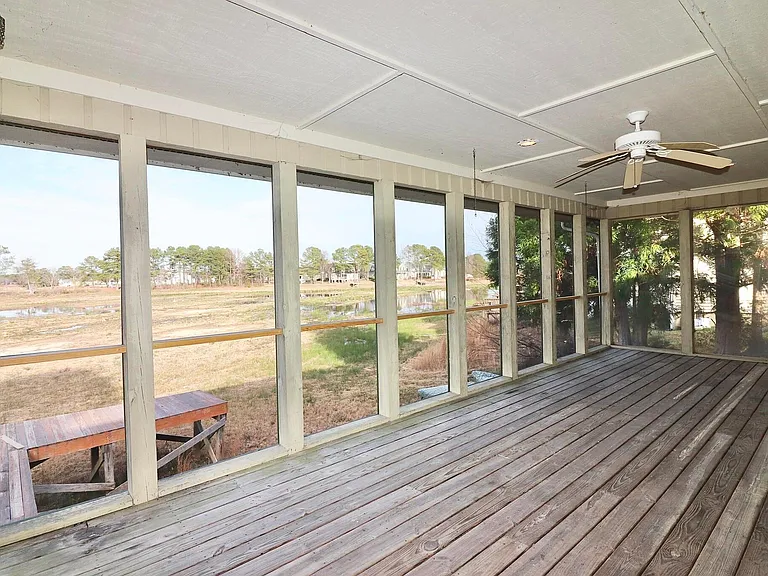 679 Cedar Point — Photo 32