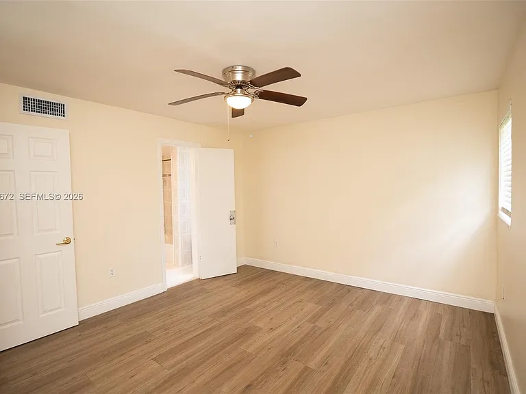 5613 Pierce St — Photo 26