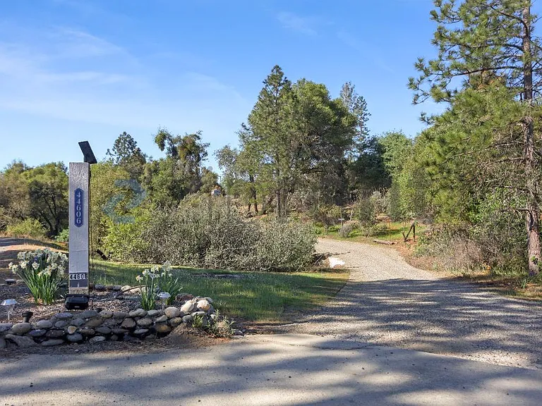 Driveway Entrance