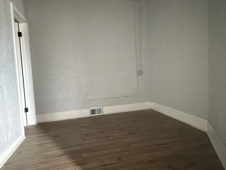 1517 Minnesota Ave #4 — Photo 17