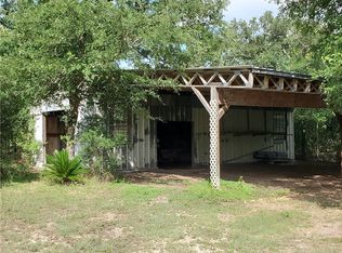290 Woodway Dr, Elgin, TX 78621