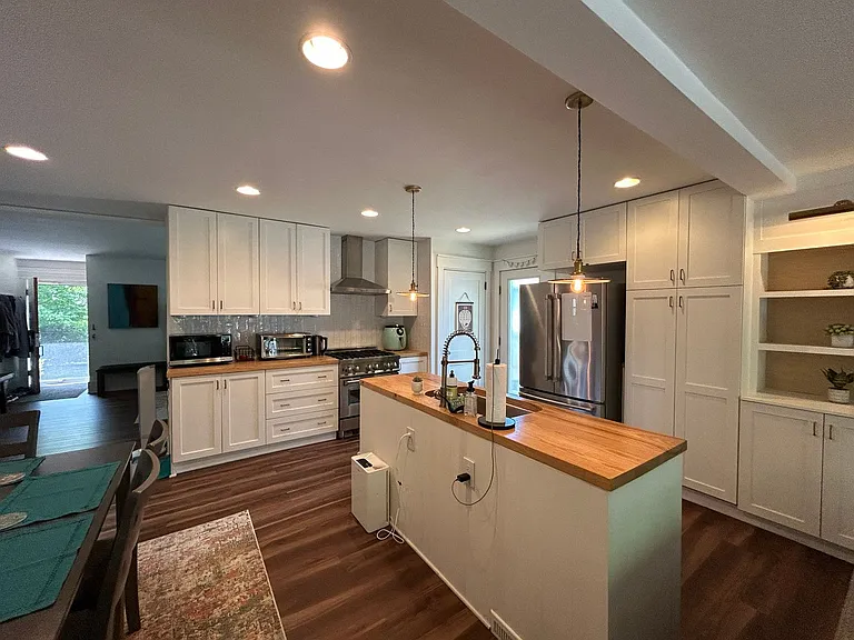 220 N 25th St — Photo 5