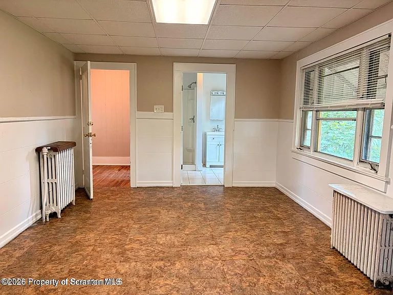216 Vine St — Photo 7
