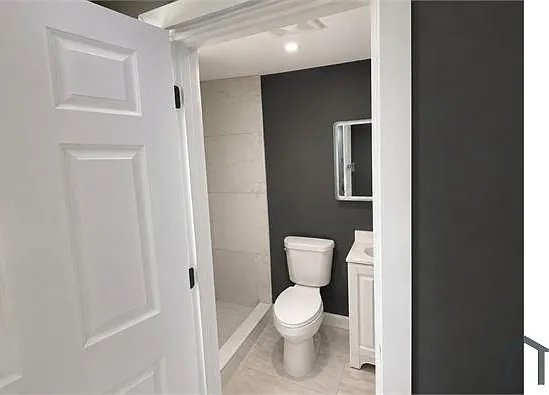 3 bed, 1120 sqft, $1,500 — Photo 3