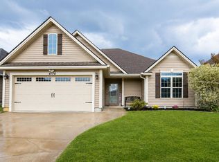 4170 Shadow Garden Dr, Hahira, GA 31632